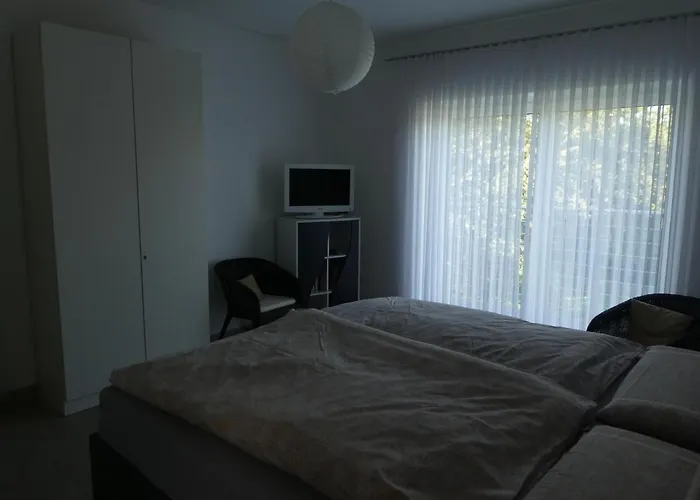 Grosszuegige,zetrumsnahe Апартаменты