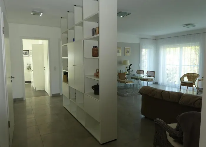 Grosszuegige,zetrumsnahe Appartement Dresden