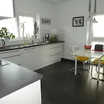 Grosszuegige,zetrumsnahe Apartmán *
